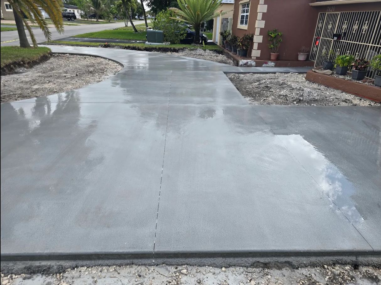 Exposed aggregate driveway in Hollywood, FL
